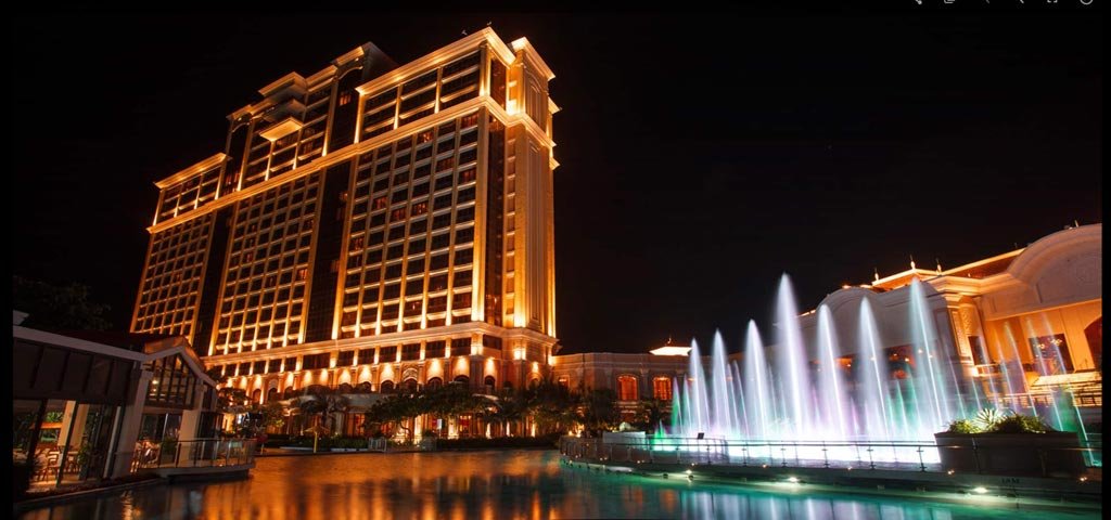 Hình thực tế khách sạn InterContinental Grand Ho Tram về đêm
